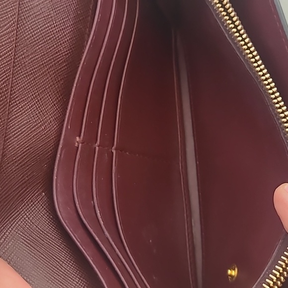 Authentic Prada Wallet - Picture 14 of 16